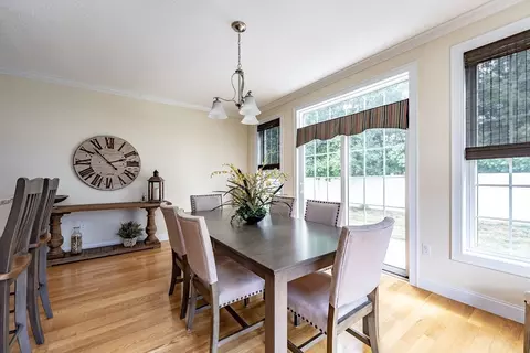 Dining - 111 Caddyshack Dr, Chicopee, MA 01020 photo 2 of 3