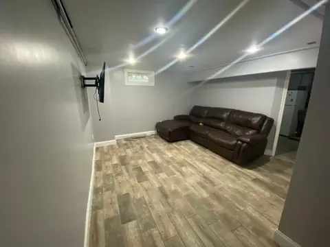 127 Whiting, Dedham, MA 02026 photo 24