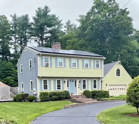 27 Mattapoisett Rd, Acushnet, MA 02743