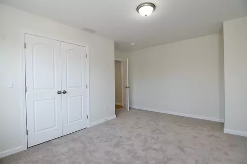 Bedroom - 30 Leitch St, Springfield, MA 01109 photo 4 of 7