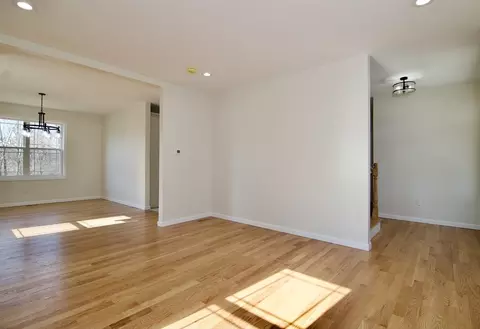 Living - 30 Leitch St, Springfield, MA 01109 photo 7 of 9