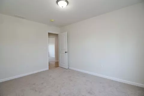 Bedroom - 30 Leitch St, Springfield, MA 01109 photo 7 of 7
