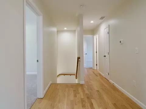 Entry Way - 30 Leitch St, Springfield, MA 01109 photo 4 of 5