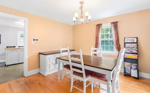 235 Emerson St, Springfield, MA 01118 photo 7