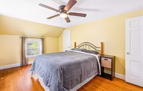 235 Emerson St, Springfield, MA 01118 photo 12
