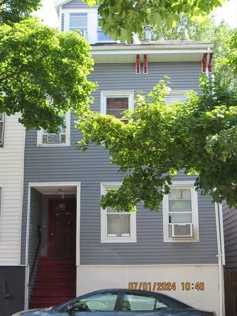 131 Brooks, Boston, MA 02128