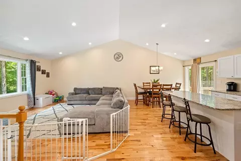 190 Lower Gore Rd, Webster, MA 01570 photo 22