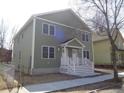61 63 Nelson Ave, Springfield, MA 01109 photo 4