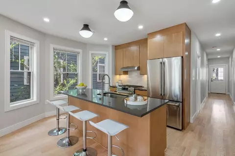 12 Henry #3, Brookline, MA 02445