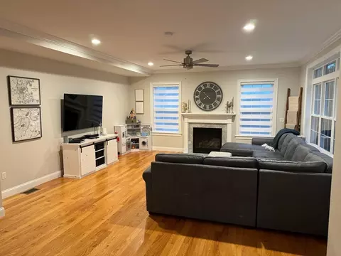 32 Overlook Dr, Danvers, MA 01923 photo 7
