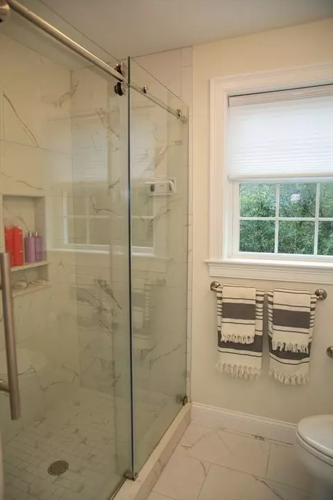 32 Overlook Dr, Danvers, MA 01923 photo 17