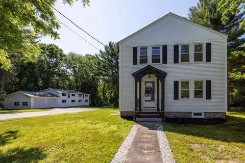 484 Collins Corner Rd, Dartmouth, MA 02747