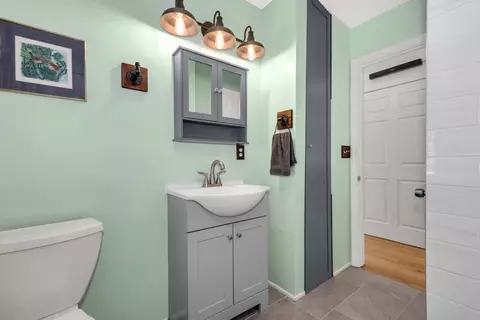 Bath - 14 Gothic Ave, Worcester, MA 01606 photo 2 of 3
