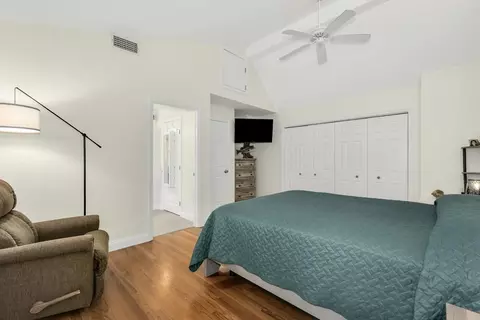 Bedroom - 14 Gothic Ave, Worcester, MA 01606 photo 3 of 6