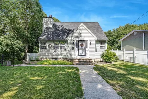 Exterior - 14 Gothic Ave, Worcester, MA 01606 photo 9 of 10