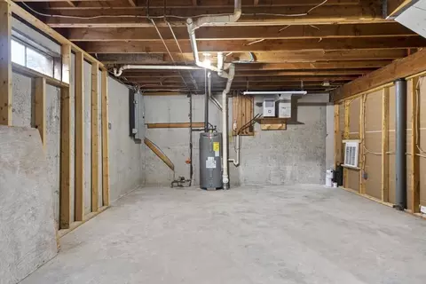 49 Sylvester St, Springfield, MA 01109 photo 26