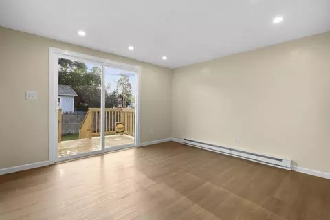 49 Sylvester St, Springfield, MA 01109 photo 15