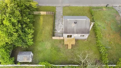 49 Sylvester St, Springfield, MA 01109 photo 4