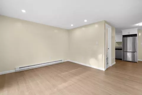 49 Sylvester St, Springfield, MA 01109 photo 16