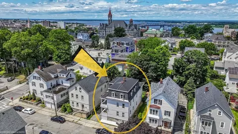 216 Grove St, Fall River, MA 02720