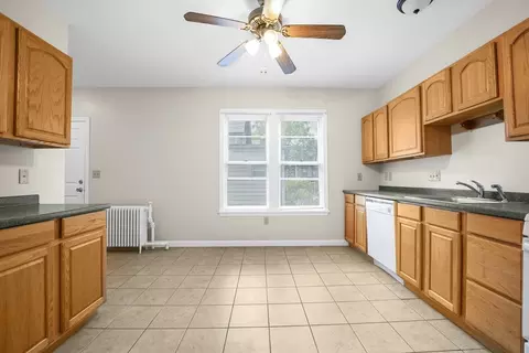 216 Grove St, Fall River, MA 02720 photo 17