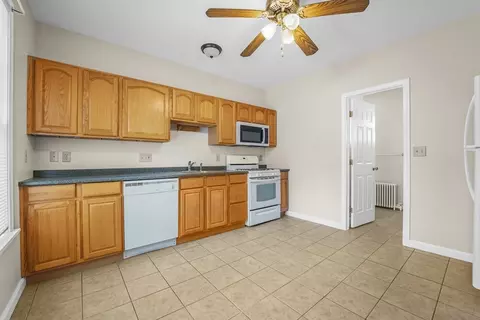 216 Grove St, Fall River, MA 02720 photo 16