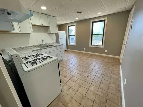 159 Cherry St, Fall River, MA 02720 photo 5