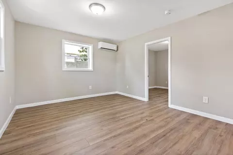 48 Alty St, Fall River, MA 02723 photo 3