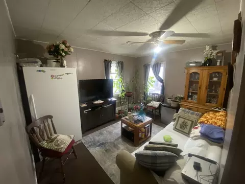 23 Suffolk St, Worcester, MA 01604 photo 8