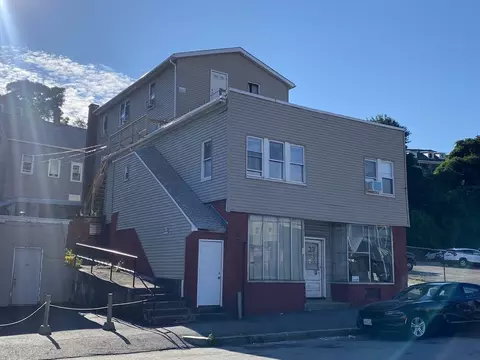 23 Suffolk St, Worcester, MA 01604 photo 16