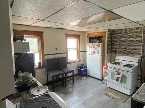 23 Suffolk St, Worcester, MA 01604 photo 3
