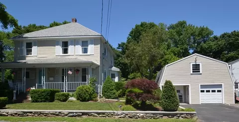 132 Worcester St, Bridgewater, MA 02324