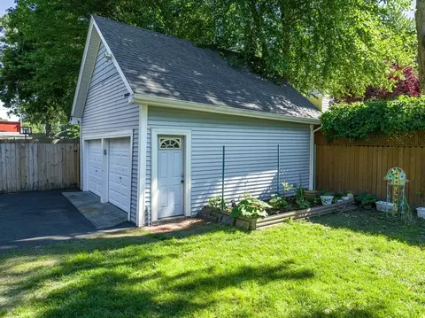 27 Powell Ave, Springfield, MA 01118 photo 25