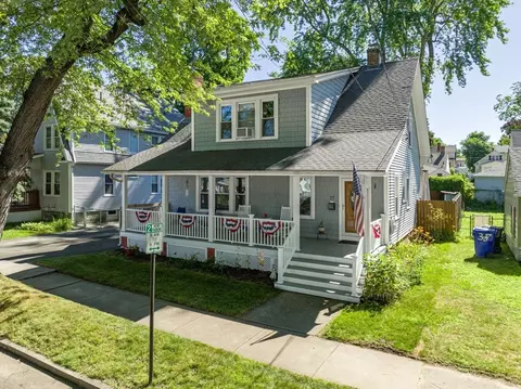27 Powell Ave, Springfield, MA 01118