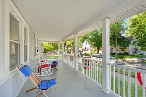 27 Powell Ave, Springfield, MA 01118 photo 3