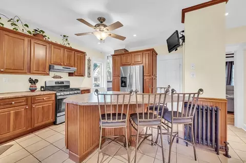27 Powell Ave, Springfield, MA 01118 photo 12