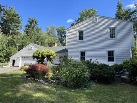 54 Genevieve Dr, Hampden, MA 01036