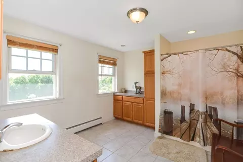 635 E Hill Rd, Oakham, MA 01068 photo 18