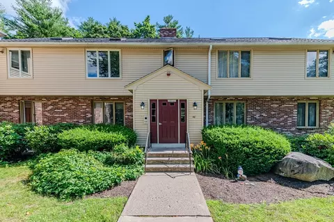46 Pinebrook Ln #4, Easton, MA 02375