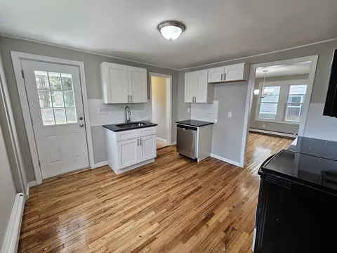 Kitchen - 60 Carew Ter, Springfield, MA 01104 photo 3 of 4
