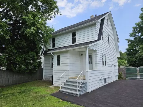 Exterior - 60 Carew Ter, Springfield, MA 01104 photo 4 of 4