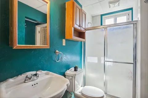 Bath - 53 Eastern Ave, Worcester, MA 01605 photo 3 of 3