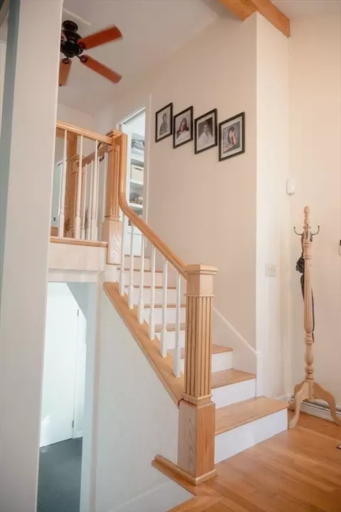 21 Prince St, Fairhaven, MA 02719 photo 4