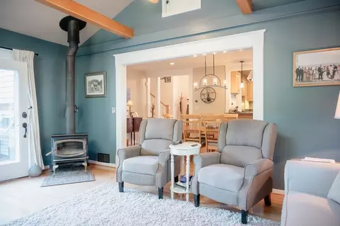 21 Prince St, Fairhaven, MA 02719 photo 7
