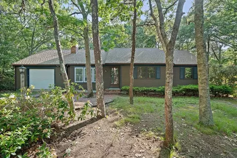 775 Lumbert Mill Rd, Barnstable, MA 02648