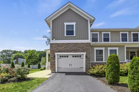 100 Baldwin Ave #1, Woburn, MA 01801