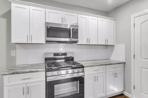 105 E Alvord St, Springfield, MA 01108 photo 17