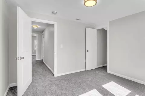 105 E Alvord St, Springfield, MA 01108 photo 23
