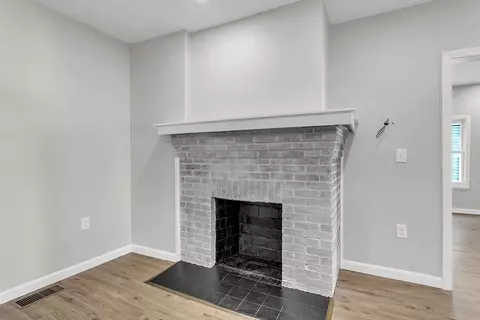 105 E Alvord St, Springfield, MA 01108 photo 13