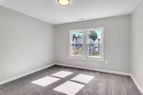 105 E Alvord St, Springfield, MA 01108 photo 22